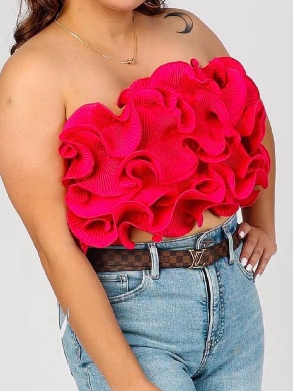 DO + BE Textured Ruffle top in Vibrant Fuchsia - Picture 2 of 2